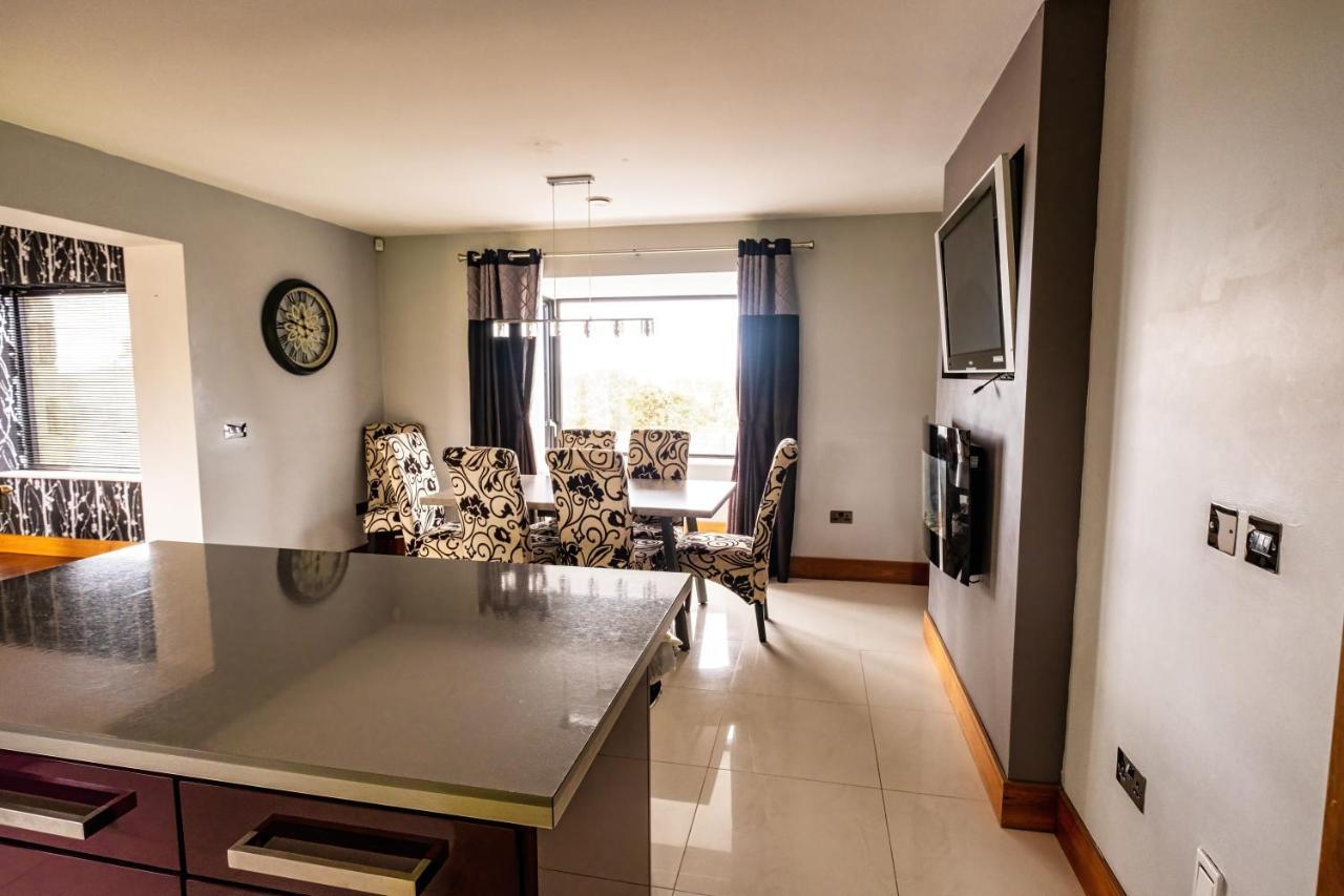 House By The Sea & Golf Course Villa เอนนิสโครน ภายนอก รูปภาพ