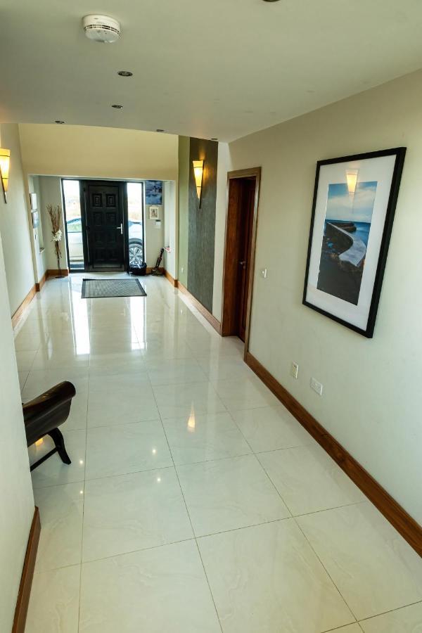 House By The Sea & Golf Course Villa เอนนิสโครน ภายนอก รูปภาพ